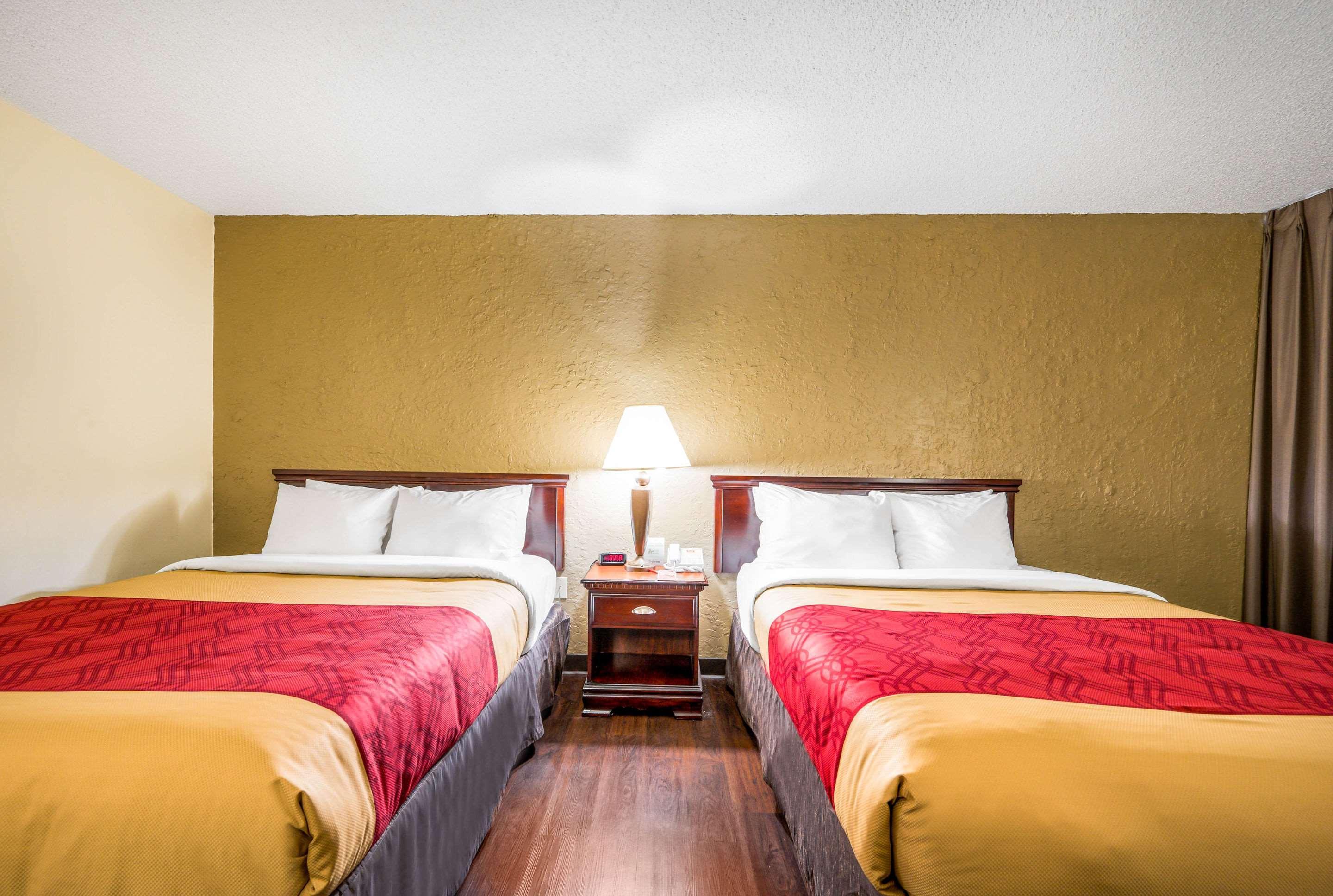 Econo Lodge Corinth Εξωτερικό φωτογραφία