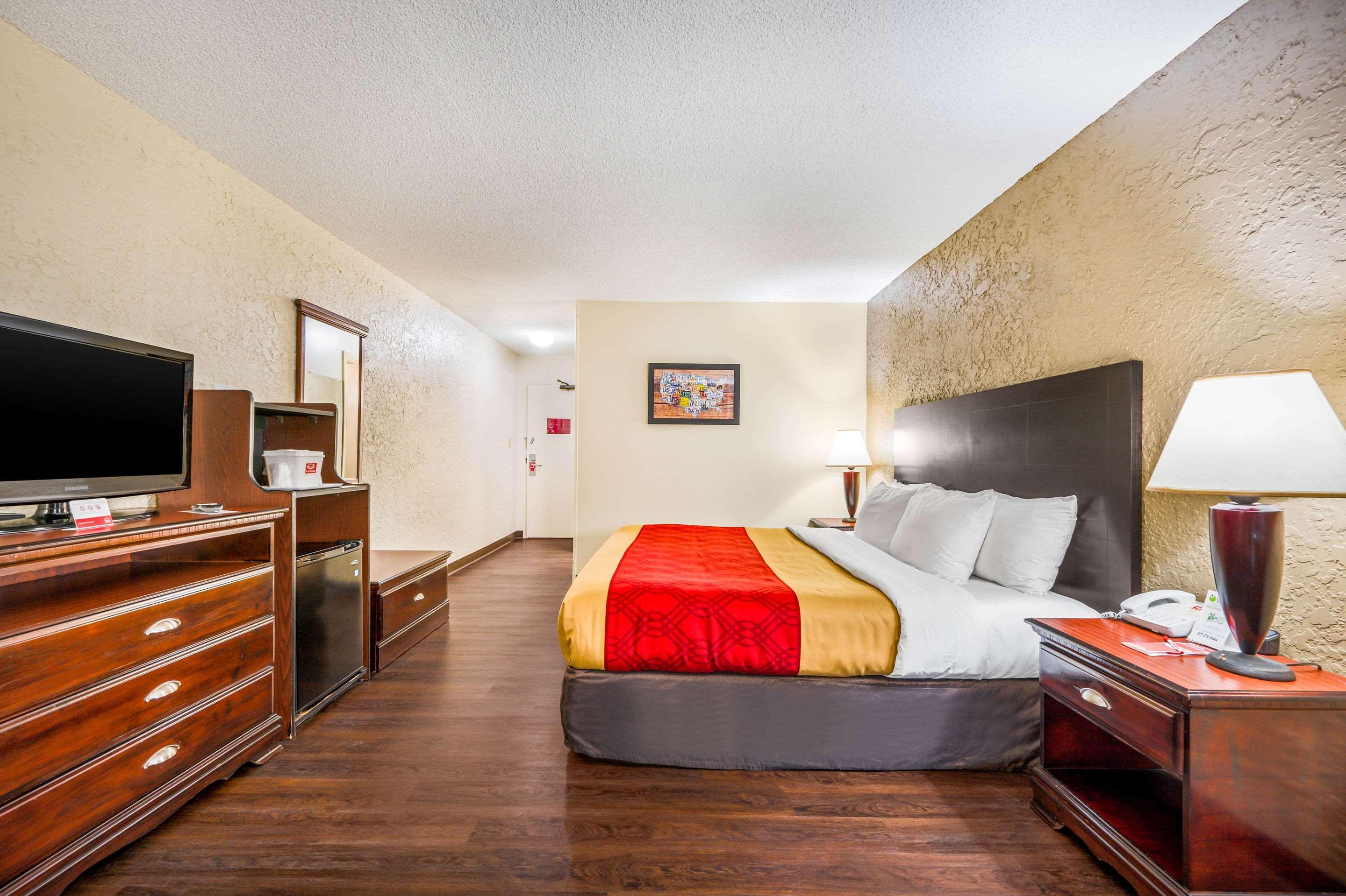 Econo Lodge Corinth Εξωτερικό φωτογραφία