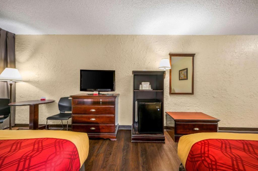 Econo Lodge Corinth Εξωτερικό φωτογραφία